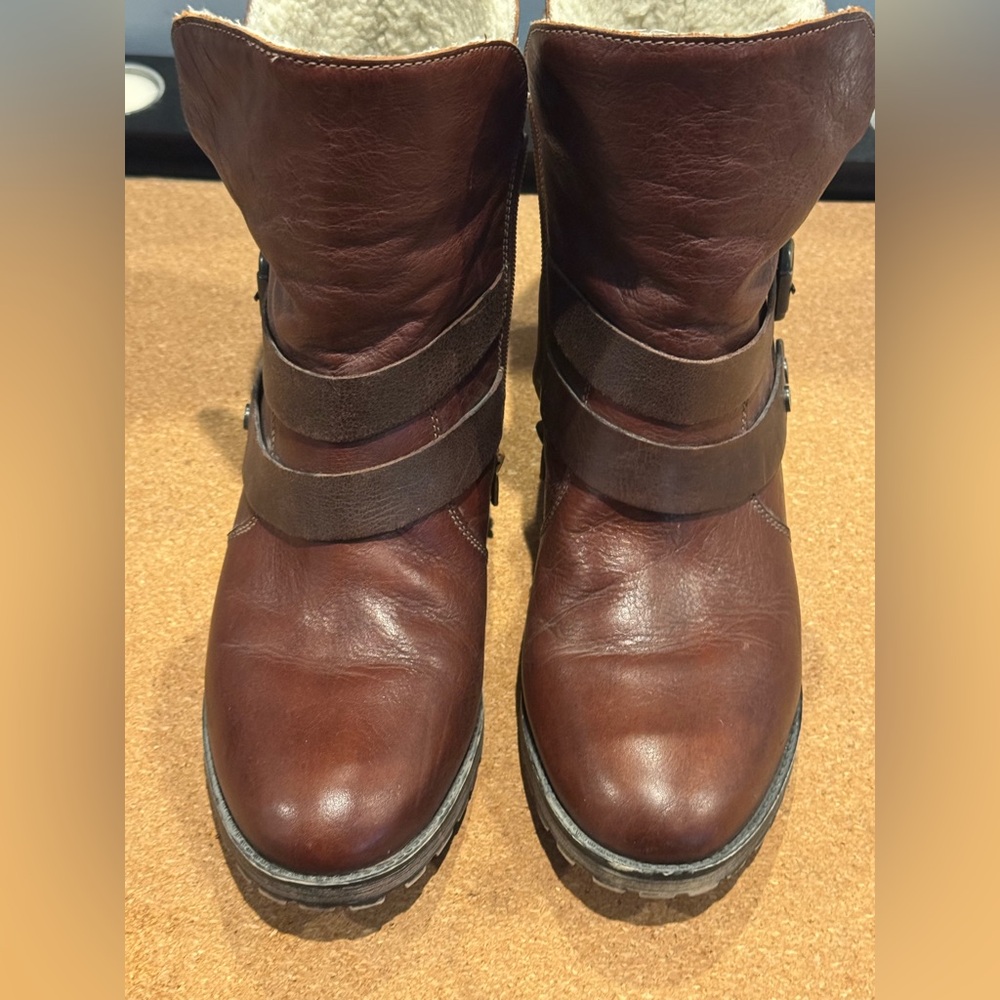 EUC Women’s Naturalizer N5 Comfort Footwear